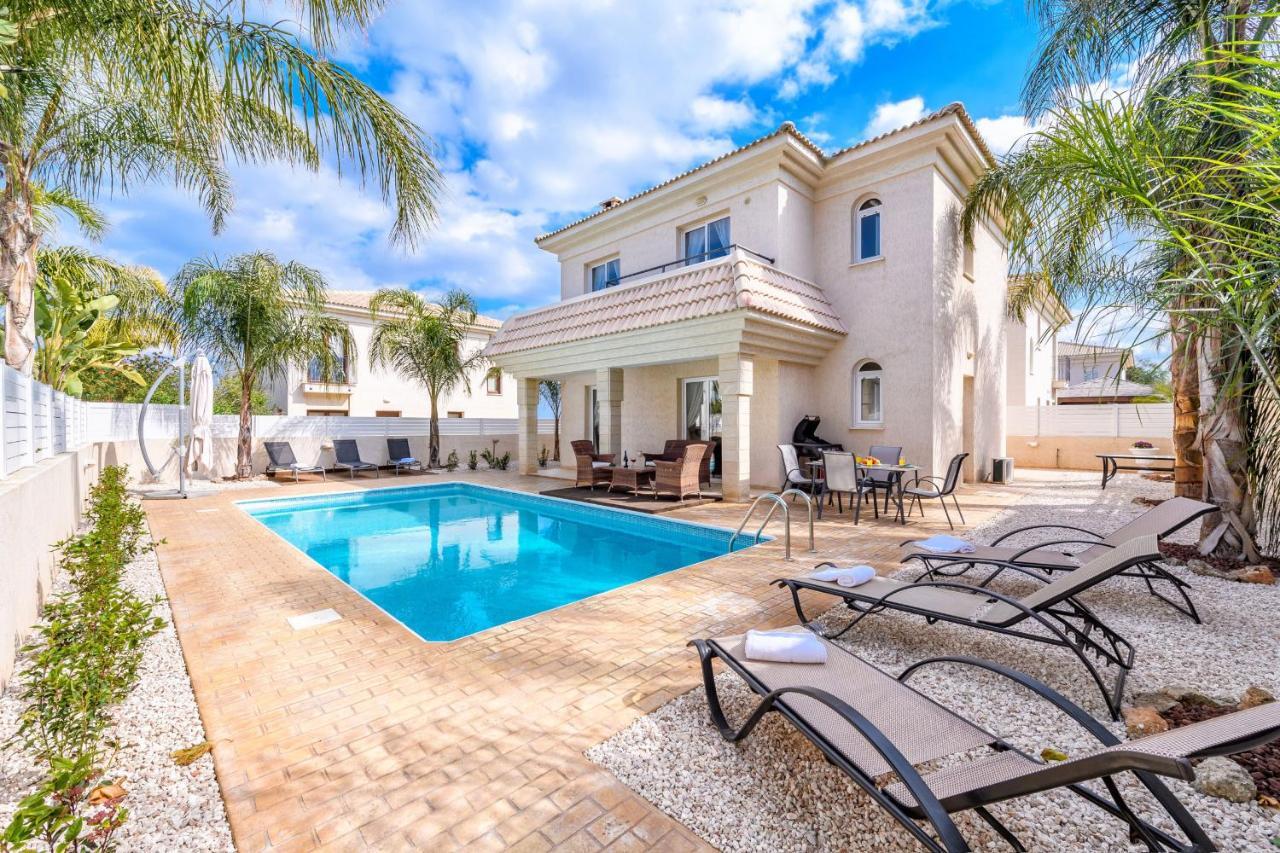 Blue Water Bay Villas パラリムニ エクステリア 写真